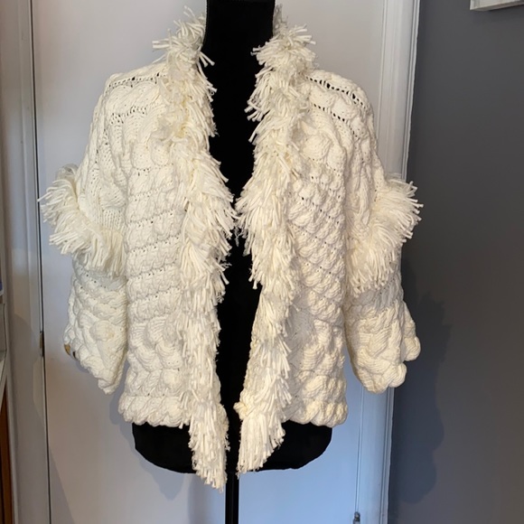 Lords & Taylor Sweaters - 🇮🇹 Lords & Taylor (424 Fifth) Cream Sweater Unique Design…Made in Italy 🇮🇹